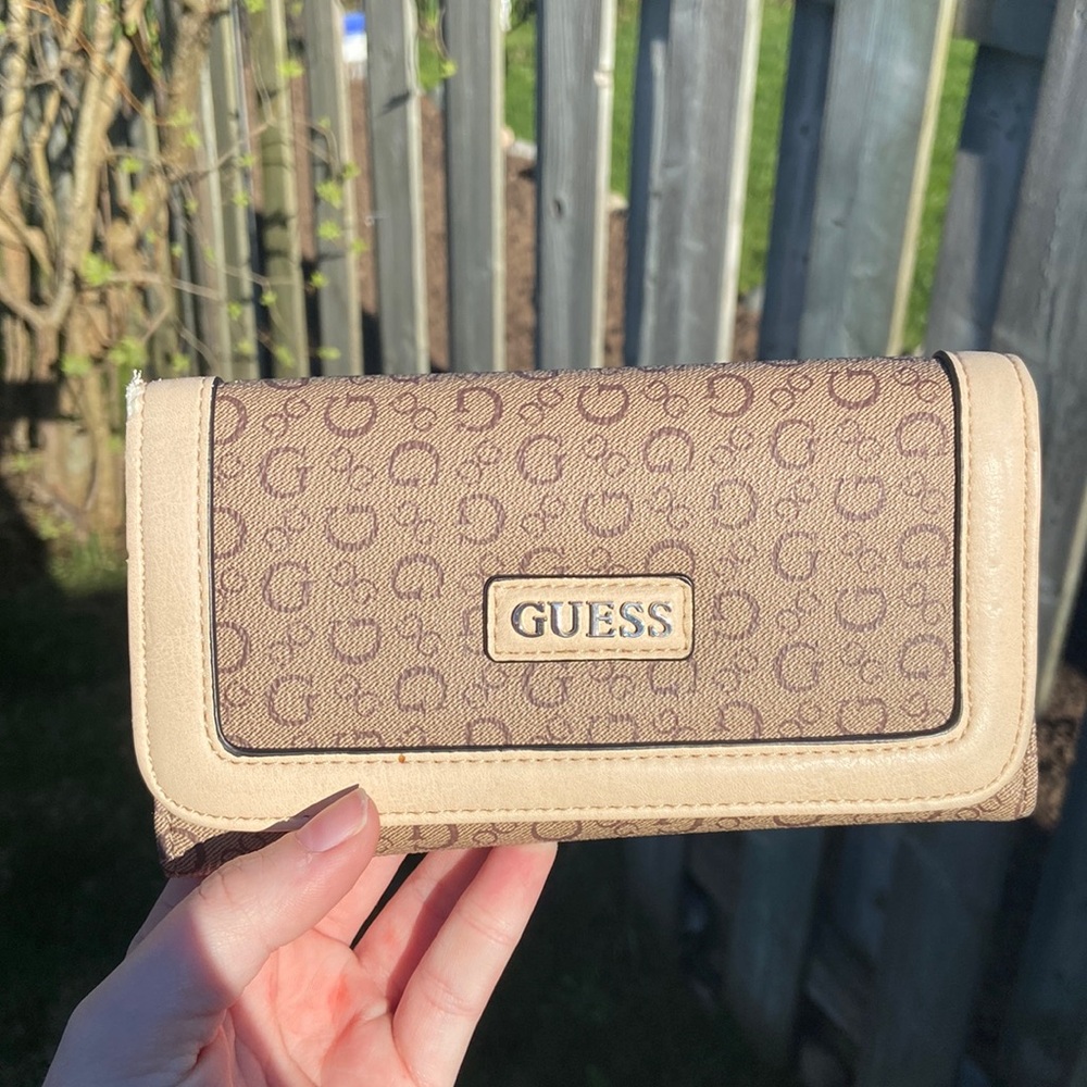 Guess Wallet